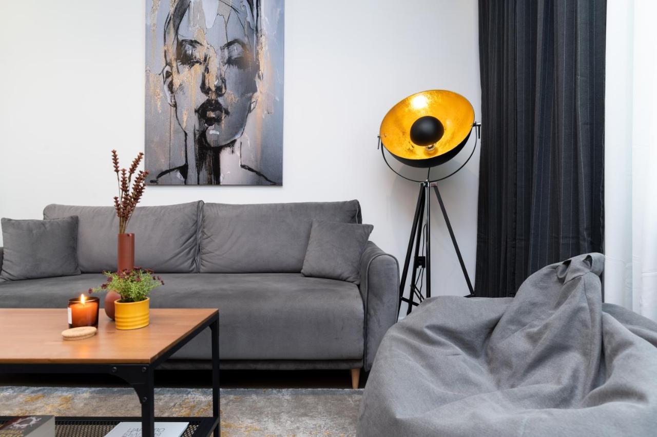 The Grey Apartment *